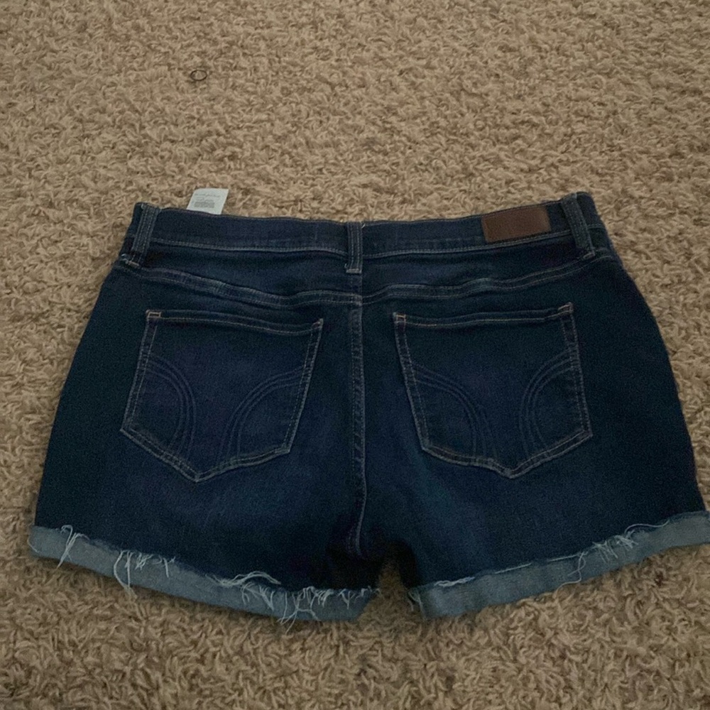 Hollister High Rise 3’ Shorts